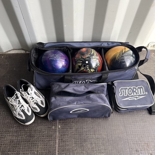 Ten pin bowling - ten, set