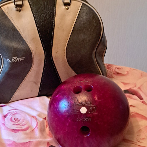 Columbia 300 ten pin - 300, bowling